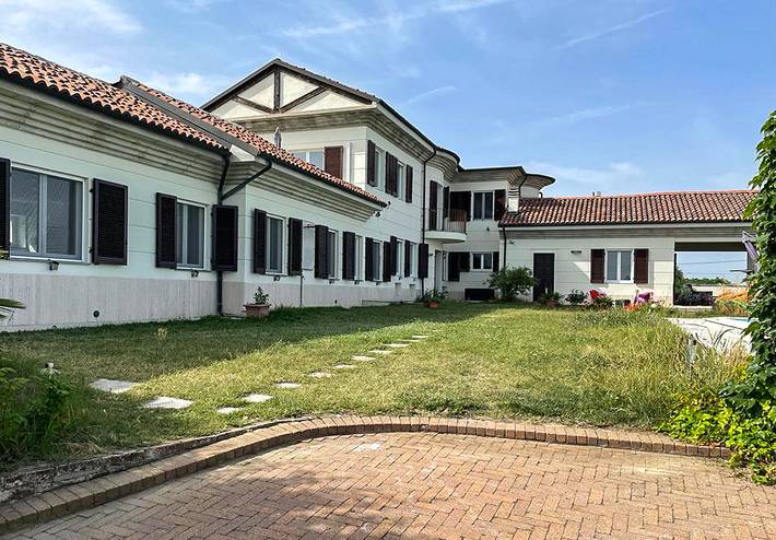 Ferienhaus für 10 Personen, mit Whirlpool und Garten