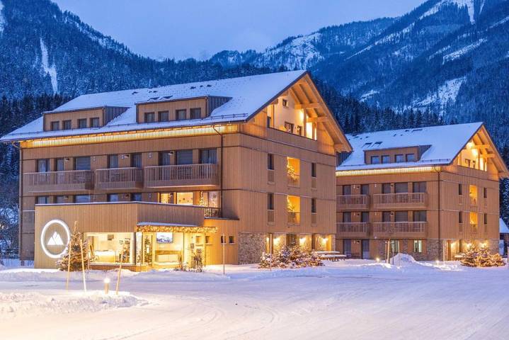 Apartmenthotel für 8 Personen, mit Balkon und Terrasse sowie Garten und Sauna in Hinterstoder-Höss