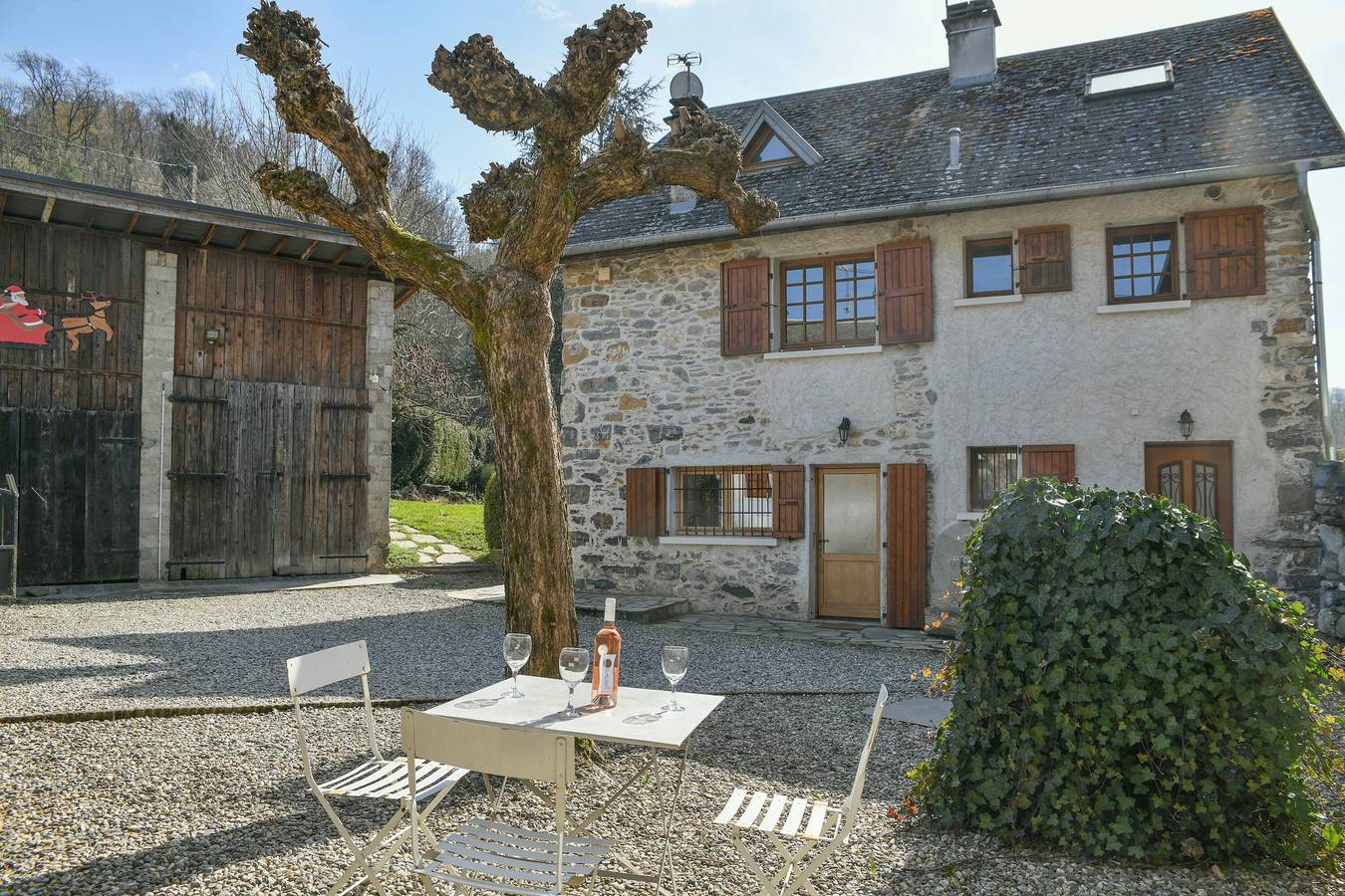 Hel lejlighed, Welcome to Coise, a charming Savoyard village nestled between lakes and mountains in Coise-Saint-Jean-Pied-Gauthier, Chambéry Området