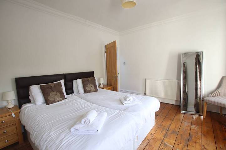 Ferienhaus-Eigenes Badezimmer in Bristol, Südwestengland