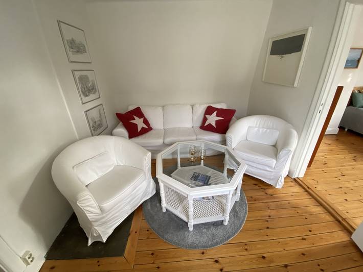 Hel lägenhet, Wunderbare Ferienwohnung auf Dalarö mit Meerblick mitten in den Stockholmer Schären in Dalarö, Haninge