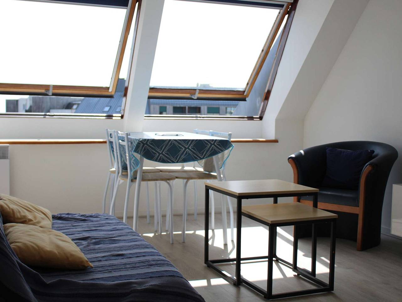 Entire apartment, T1 bis Apartment in La Rochelle - 4 Pers, Near Beach, Parking in La Rochelle, La Rochelle region