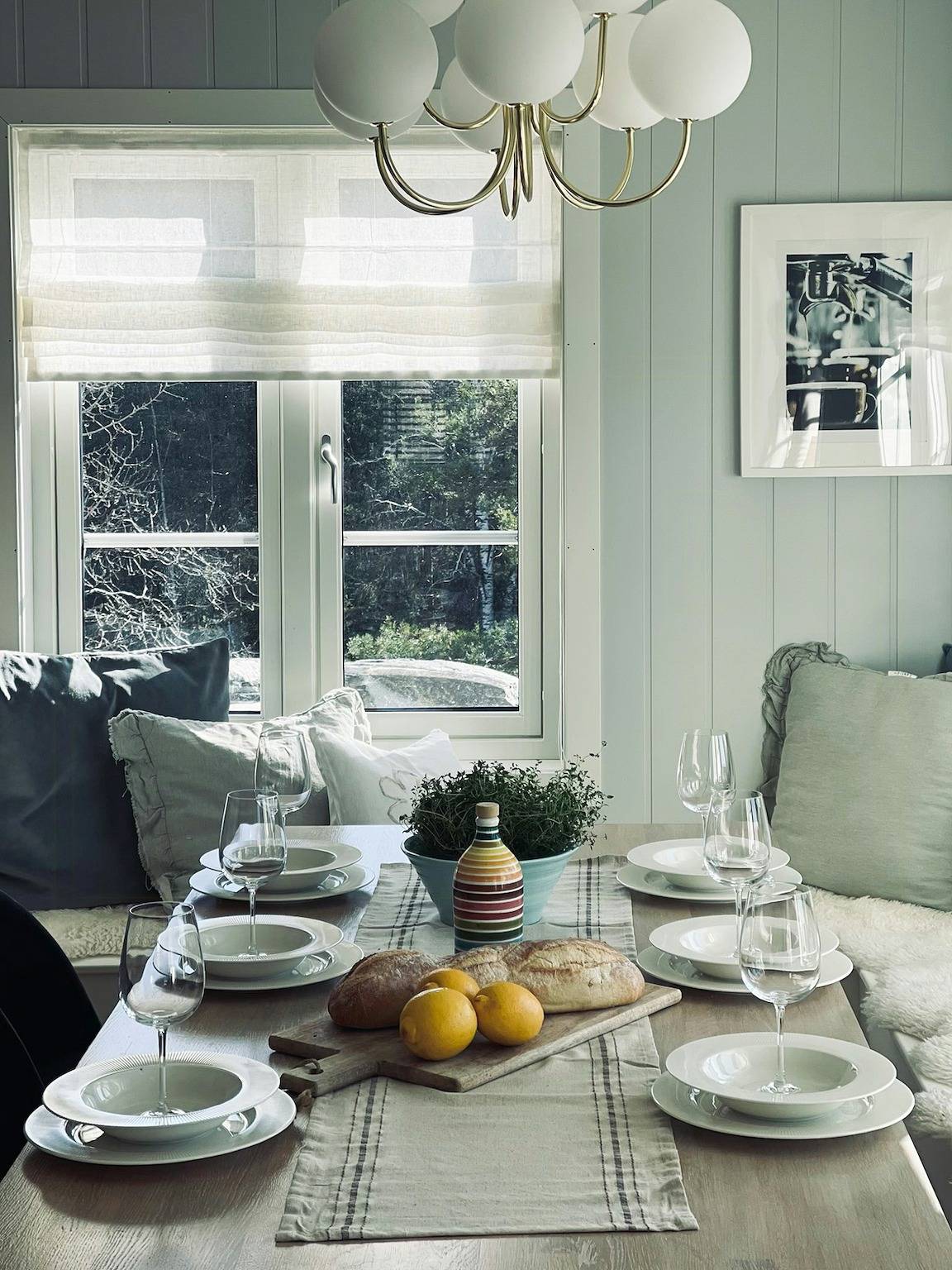 Schönes Ferienhaus bei Risør mit Boot in Risør