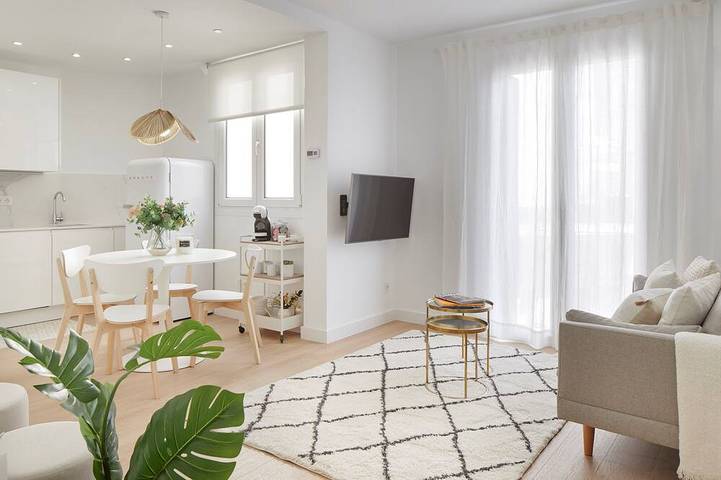 Vacation rental for 2 people, with balcony in Basque Country