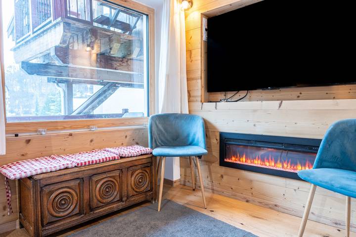 Entire apartment, Apartment "La Source" with Mountain View, Balcony, and Wi-Fi in Brides-les-Bains, Massif de la Vanoise