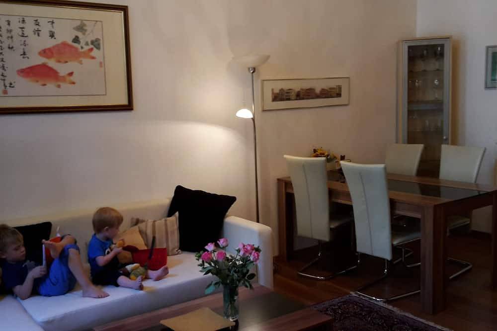 Ganze Wohnung, Charmante Altbauwohnung, familienfreundlich, Lift, zentral, U-Bahn, Supermarkt in Brigittenau, Wien
