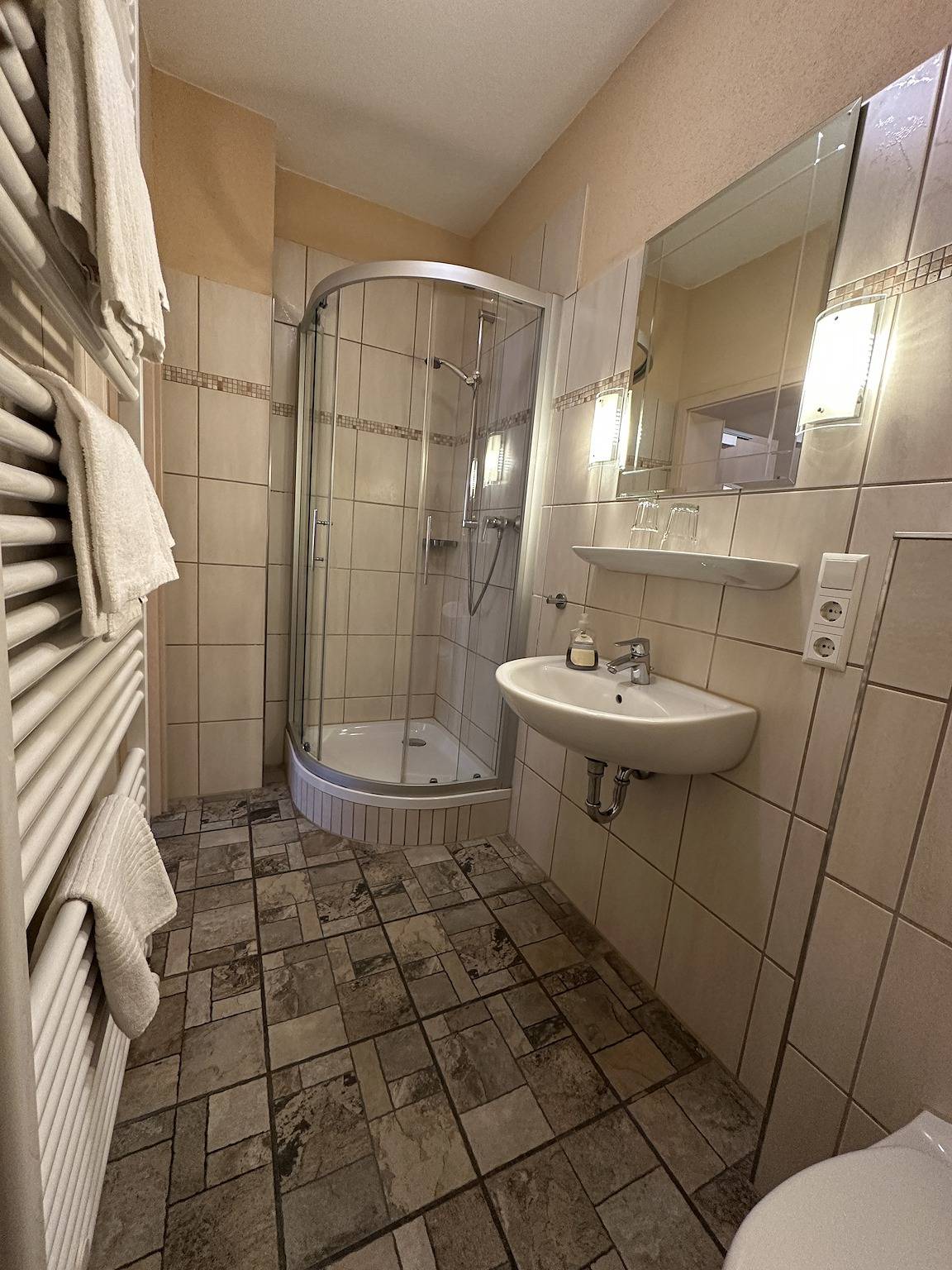 Hotel Löwen - Einzelzimmer mit Dusche/Wc in Blaubeuren, Alb-Donau-Kreis