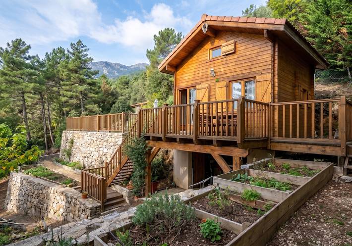 Location de vacances pour 3 personnes, avec Terrasse à Santa-Maria-Figaniella