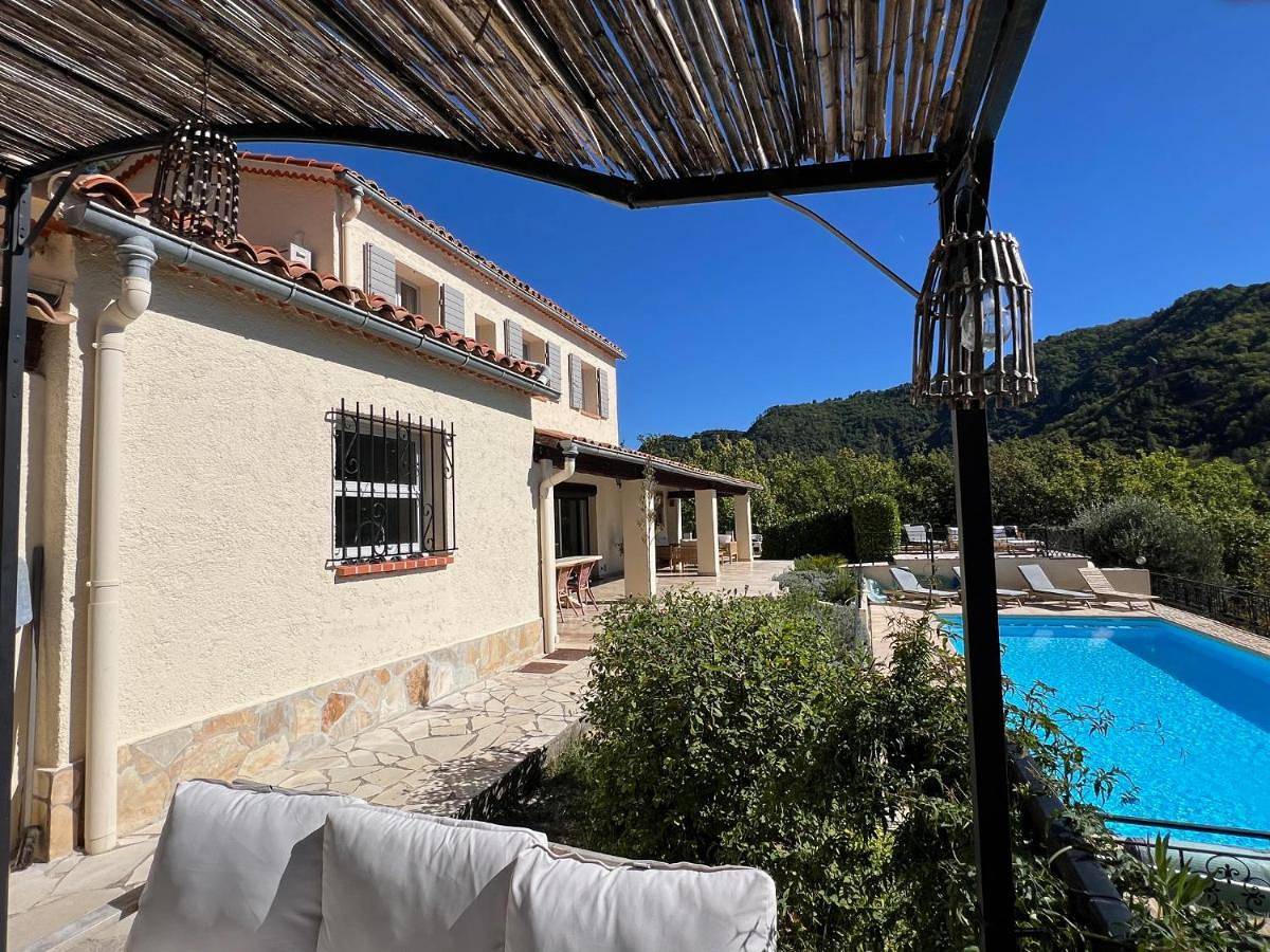 Côte 'd Azur - Beautiful Villa With Private Pool in Coaraze, Côte méditerranéenne (France)