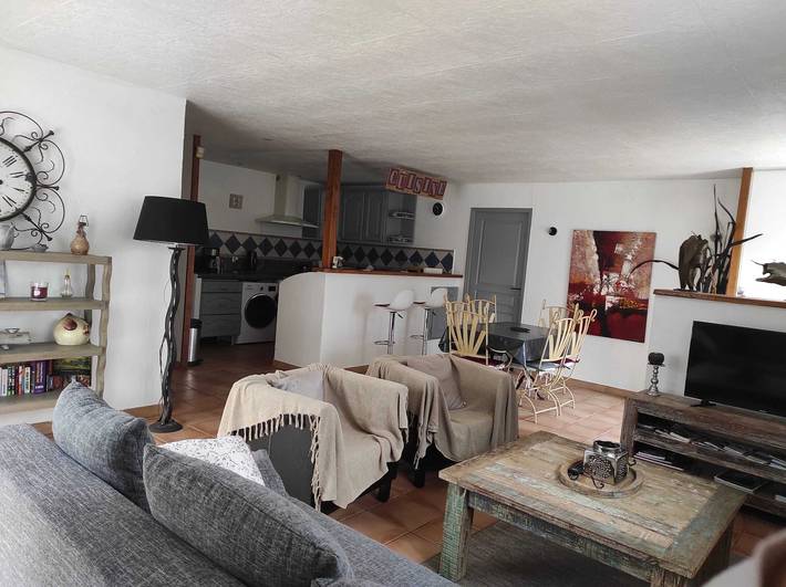 Location de vacances pour 4 personnes, avec terrasse et piscine à Maillane - 3