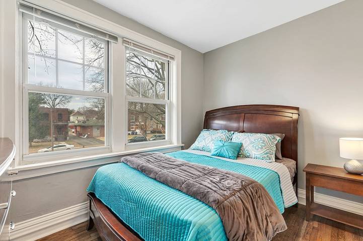 Apartment for 4 people, with yard and balcony in St. Louis