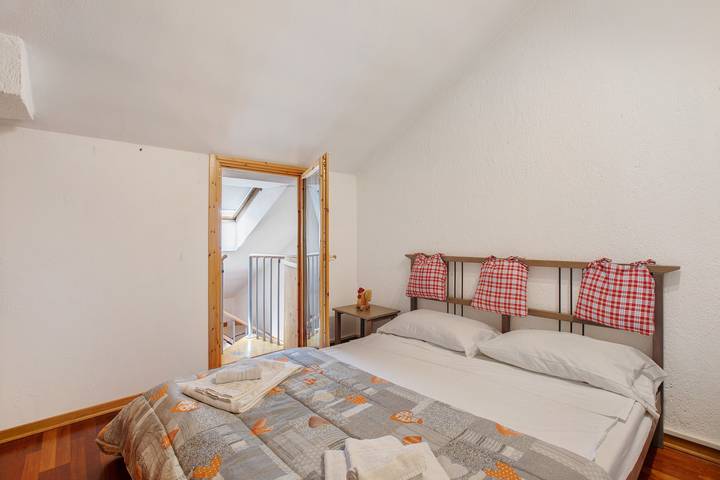 Entire apartment, Apartment 'Il Nido di Pila' - Panoramic retreat near the lifts in Comune di Gressan, Italian Alps