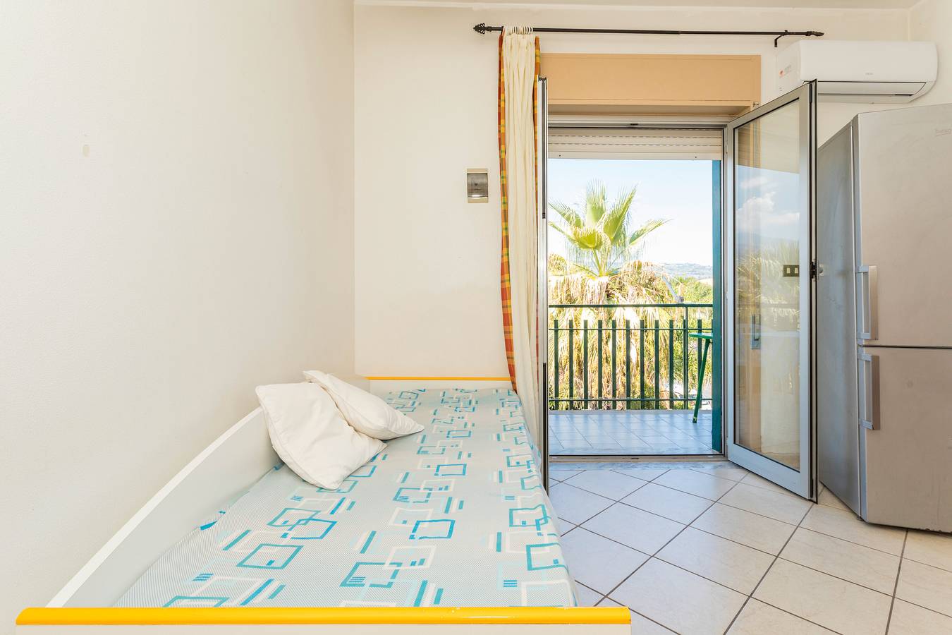 Appartamento intero, Appartamento 'I Ciottoli Dello Ionio - Apt 18' con vista mare, terrazza in comune e balcone in Fondachello, Catania e dintorni