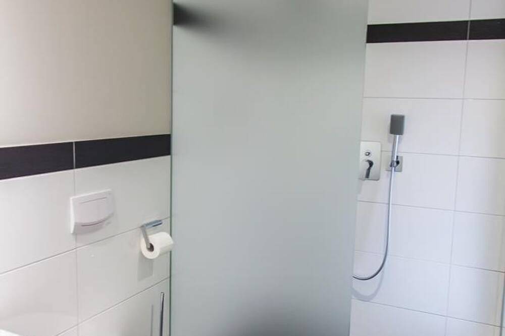 Ganze Wohnung, Apart Hotel Heiligenthaler Hof - Doppelzimmer Standard mit Teeküche in Landau in der Pfalz, Landau