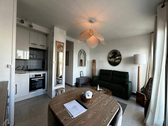 Gîte pour 4 personnes, avec balcon, adapté aux familles dans Le Vieux Phare Du Grau Du Roi - 2