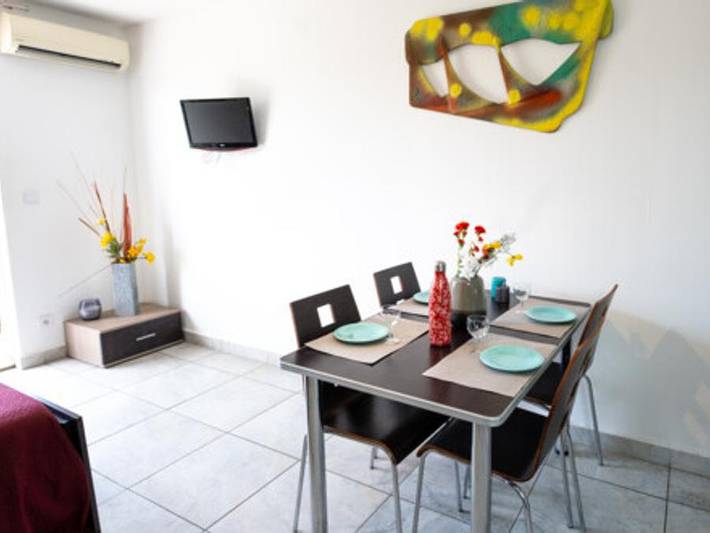 Résidence hôtelière Le Saint Estève - La Ciotat - Studio 2 personnes - Chambre double studio confort in La Ciotat, Région de Marseille