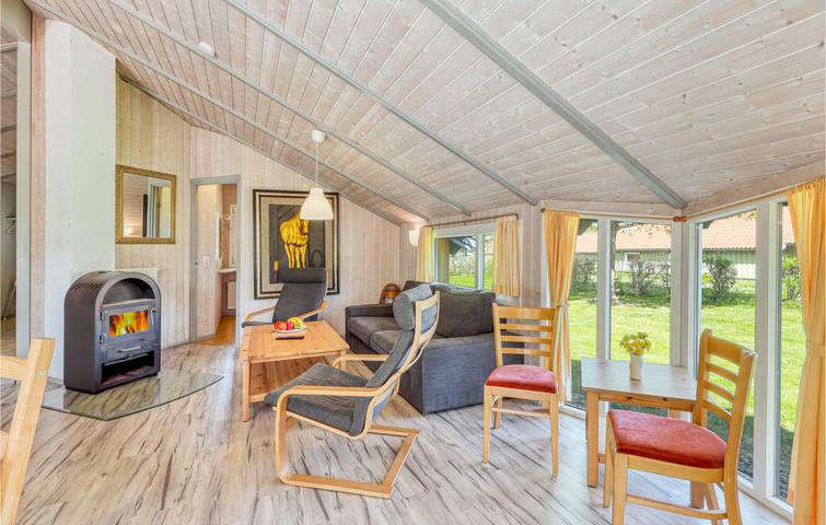 Gemütliche Wohnung mit Terrasse nahe Groß Mohrdorf Zentrum in Hohendorf (Groß Mohrdorf), Groß Mohrdorf