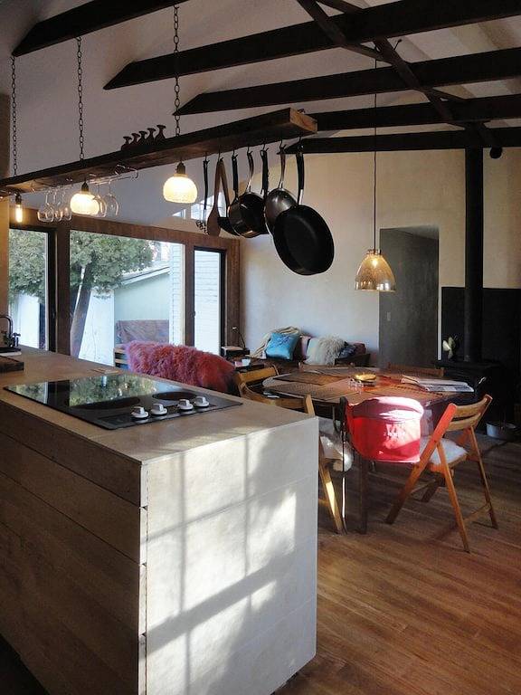 Vacation rental for 4 people, with yard, with pets in Woodstock