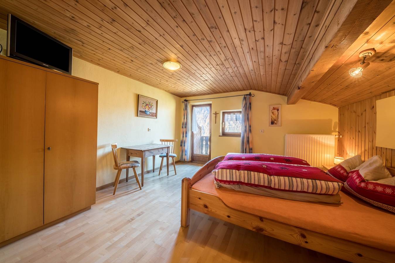 Appartamento intero, Appartamento di vacanza "Untervernatsch Enzian" con balcone, area esterna in comune e Wi-Fi in Monte Santa Caterina, Senales