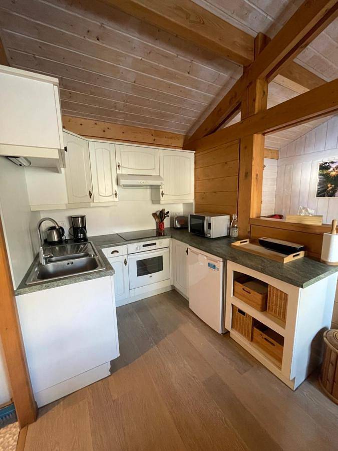 Gîte pour 4 personnes, avec vue et jardin, animaux acceptés dans Cascades du Hérisson - 2