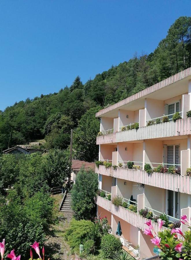 Superior Double Room with Terrace in Vals-les-Bains, Parc naturel régional des Monts d'Ardèche
