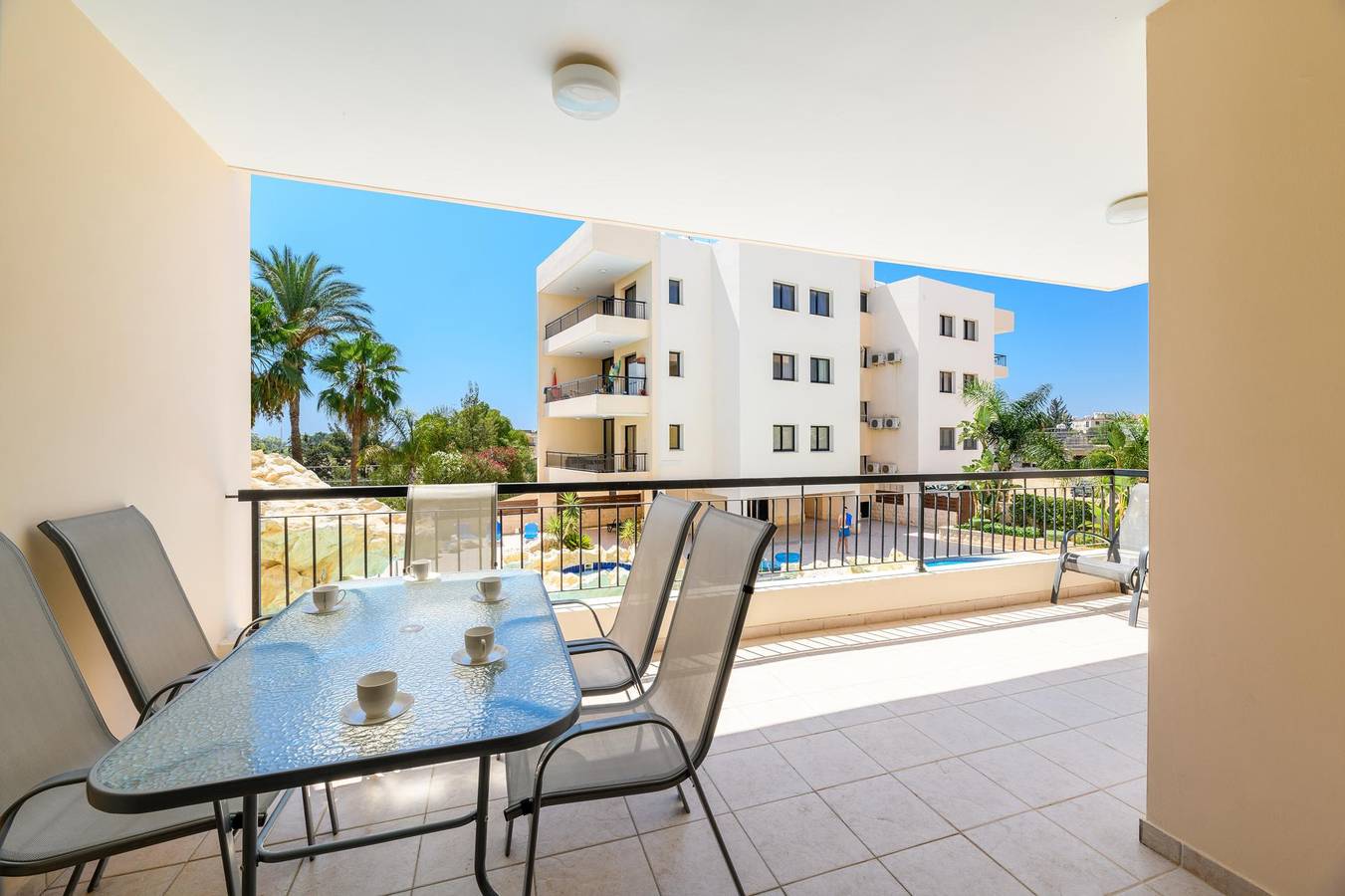 Ganze Ferienwohnung, Ferienwohnung für 4 Personen mit Balkon in Larnaca Bezirk