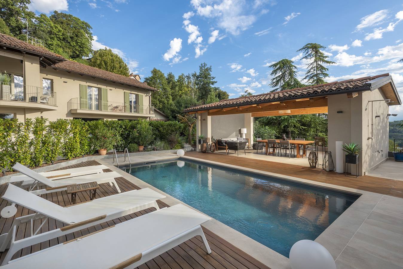 Geheel appartement, Vakantieappartement voor 2 personen met uitzicht in Monticello d'Alba, Langhe