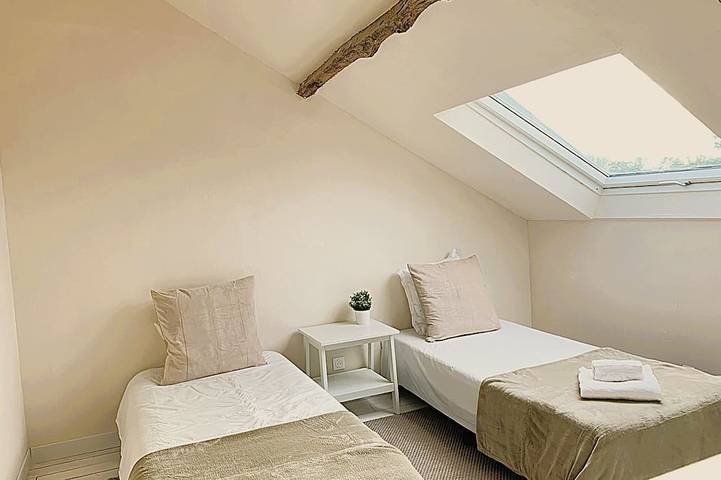 Gîte pour 4 personnes, avec piscine à Bourrou - 3