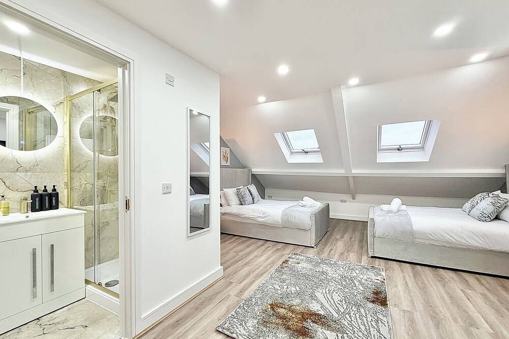 Luxury 5-Bed House w/ Cinema & Games Room -Central in Cardiff, Cardiff region