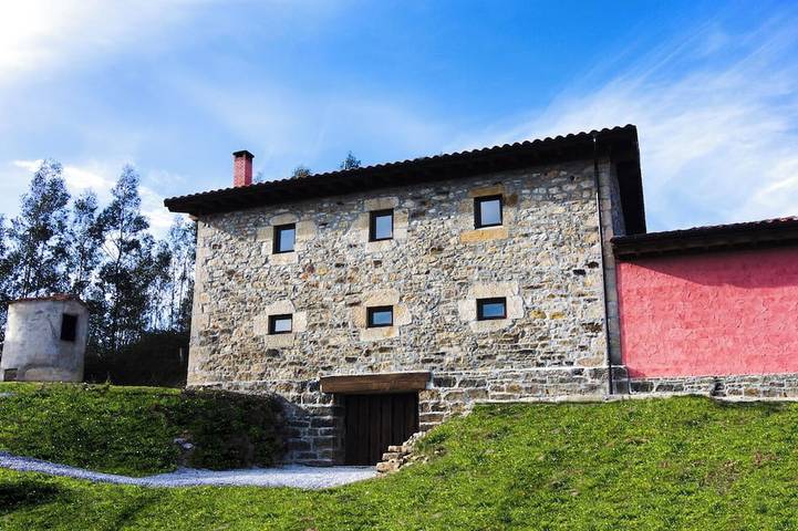 Casa rural para 12 personas, Se admiten mascotas en Liérganes