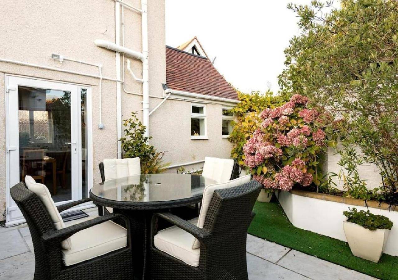 Entire apartment, Two-Bedroom Apartment in Frinton on Sea, Frinton and Walton