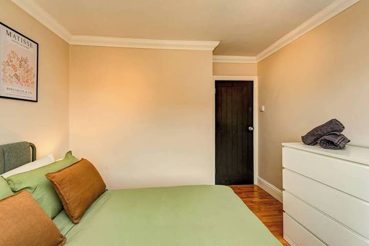 Apartamento entero, Gosport 3-Bed Home | Work & Family Stays in Gosport, Hampshire