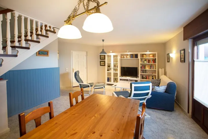 Ferienhaus für 6 Personen, mit Ausblick und Terrasse - 1