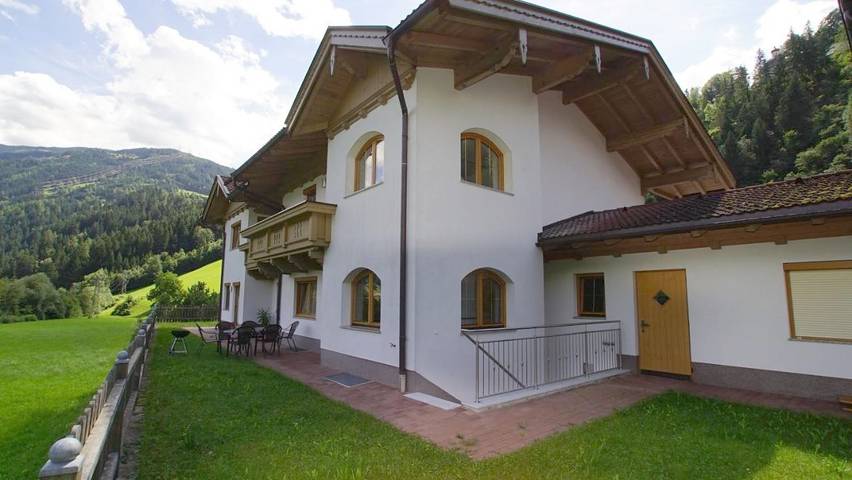 Ferienhaus für 11 Personen, mit Garten und Ausblick