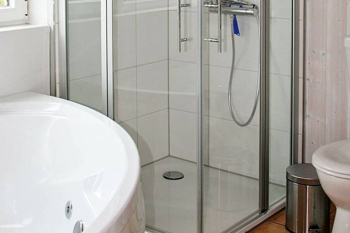 Ferienhaus für 8 Personen, mit Terrasse und Sauna sowie Whirlpool in Gelting - 4