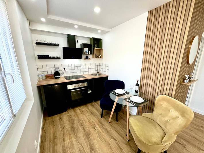 Gîte pour 2 personnes, avec jardin ainsi que terrasse et vue à Launaguet - 2