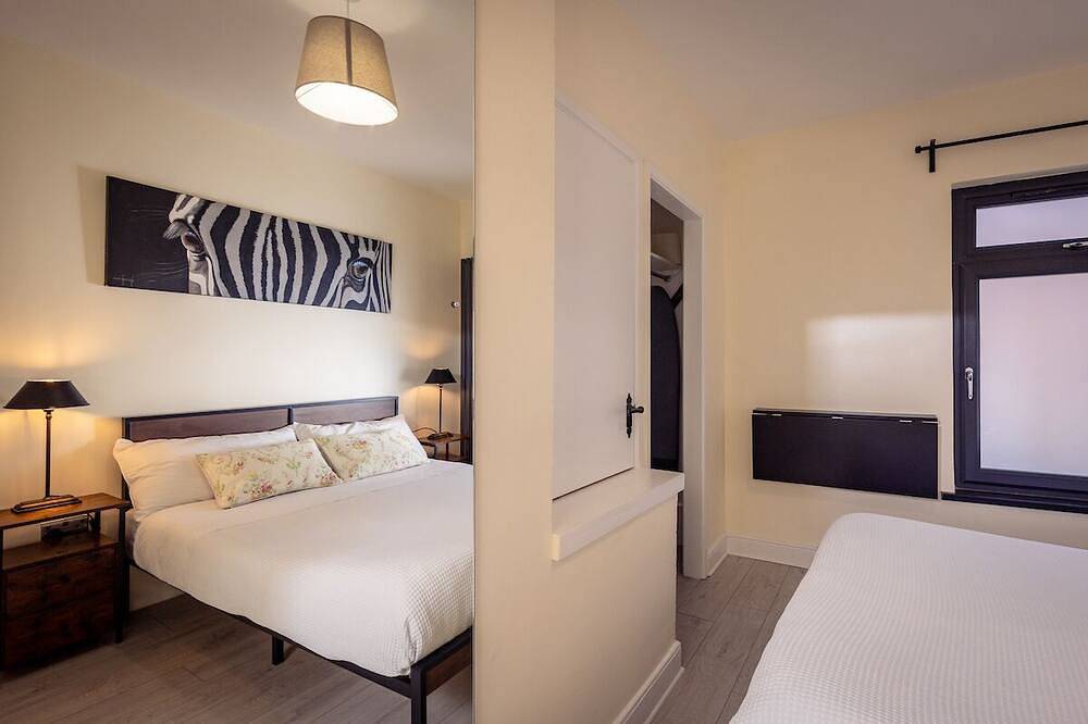 Ferienhaus-Deluxe-Ensuite mit Dusche in Holywood, Grafschaft Down