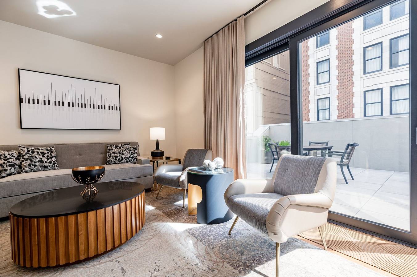 Apartamento entero, 2Br Iconic Penthouse Living + Private Patio | The Mayfair in Storyville (New Orleans), New Orleans