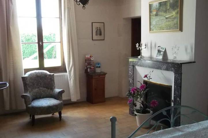 Renoviertes Landhaus mit WIFI und Kaminen in Prunay-Cassereau, Loire-Tal