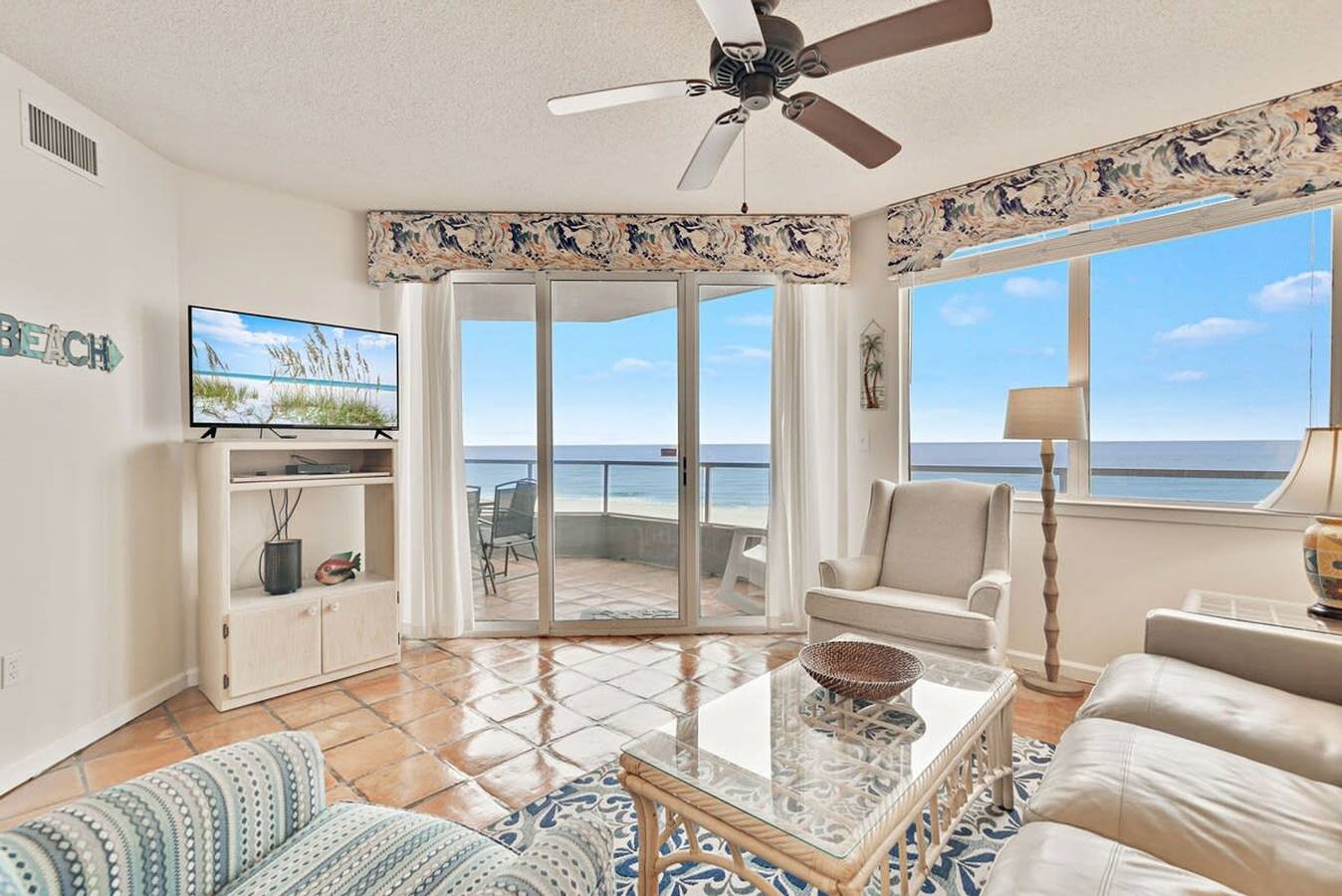 Geheel appartement, Silver Beach 302  Beachfront  3rd floor  pool in Orange Beach, Mobile Bay