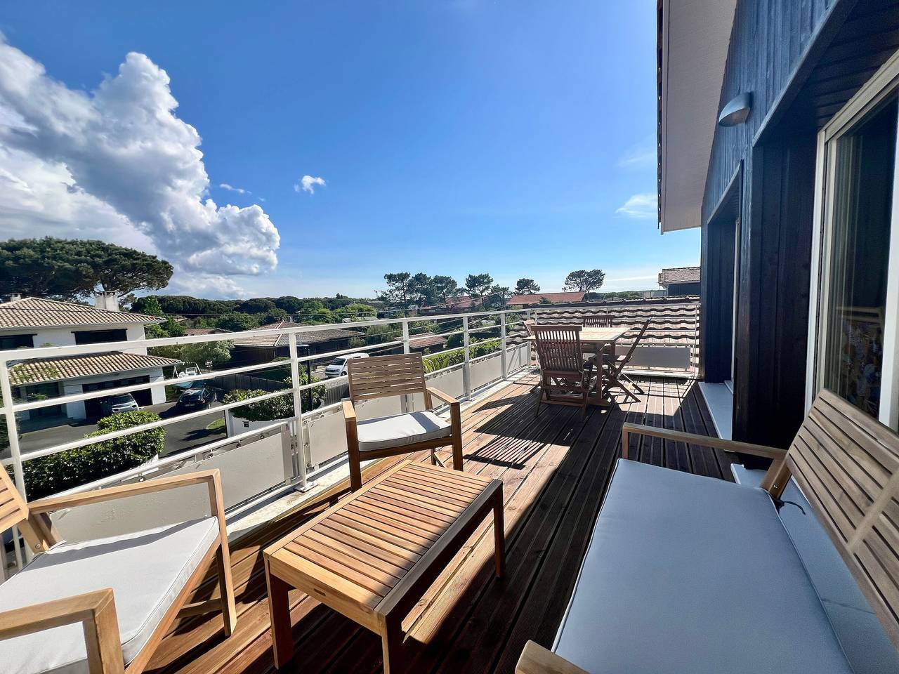 Appartement entier, Duplex T3 avec parking privé, près du port à La Teste de Buch in La Teste-de-Buch, Région d'Arcachon