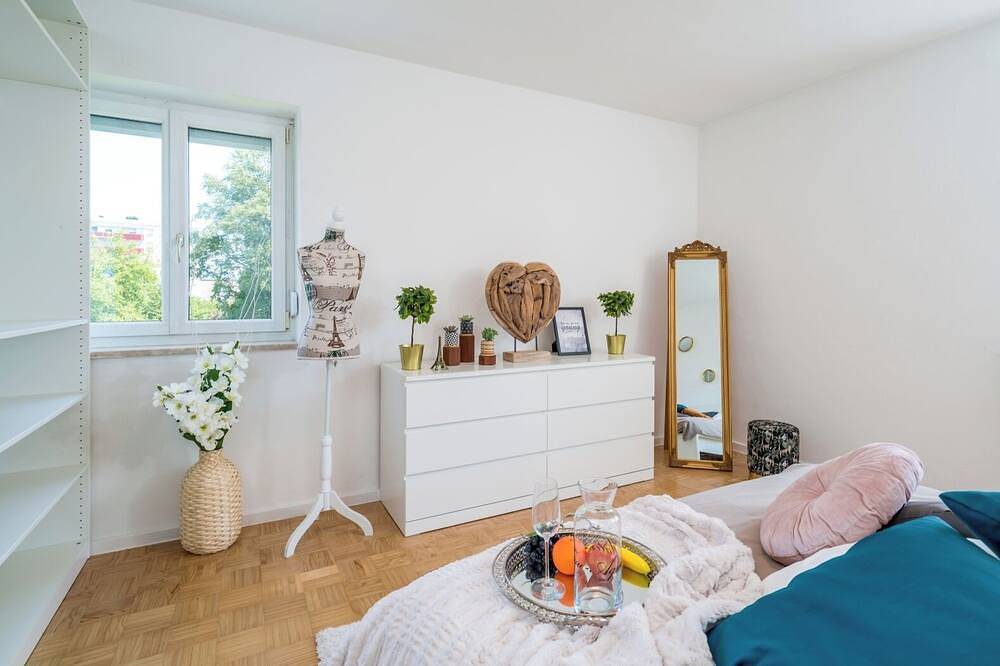 Ganze Wohnung, Og2 M Schöne 70m² 2-zimmer City Wohnung in Freilassing, Rupertiwinkel