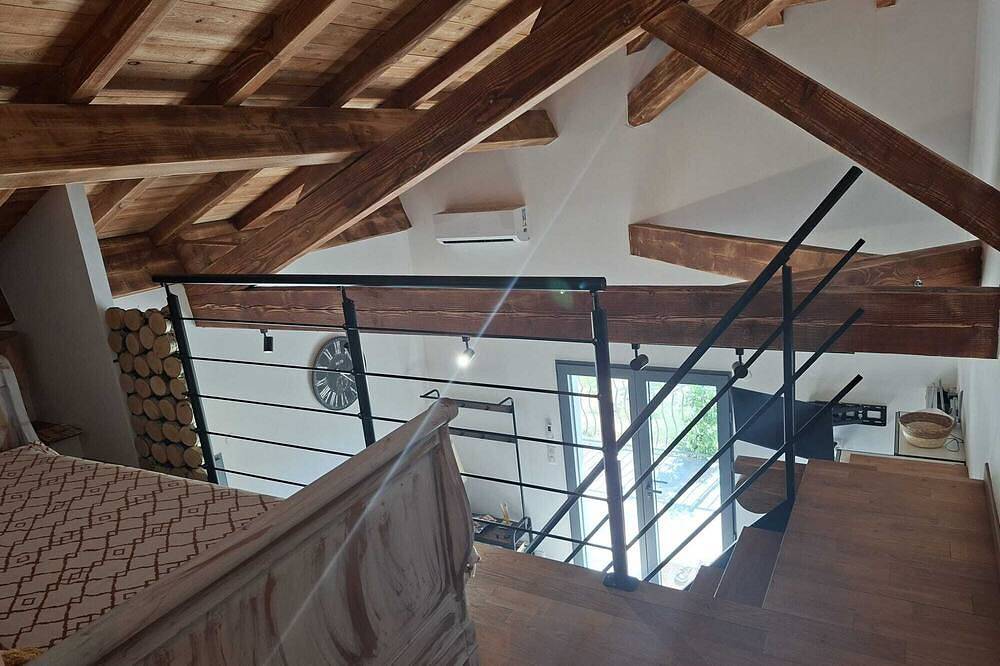 Entire apartment, In the heart of olive groves and lavender fields, near the Gorges du Verdon! in Valensole, Verdon Regional Natural Park
