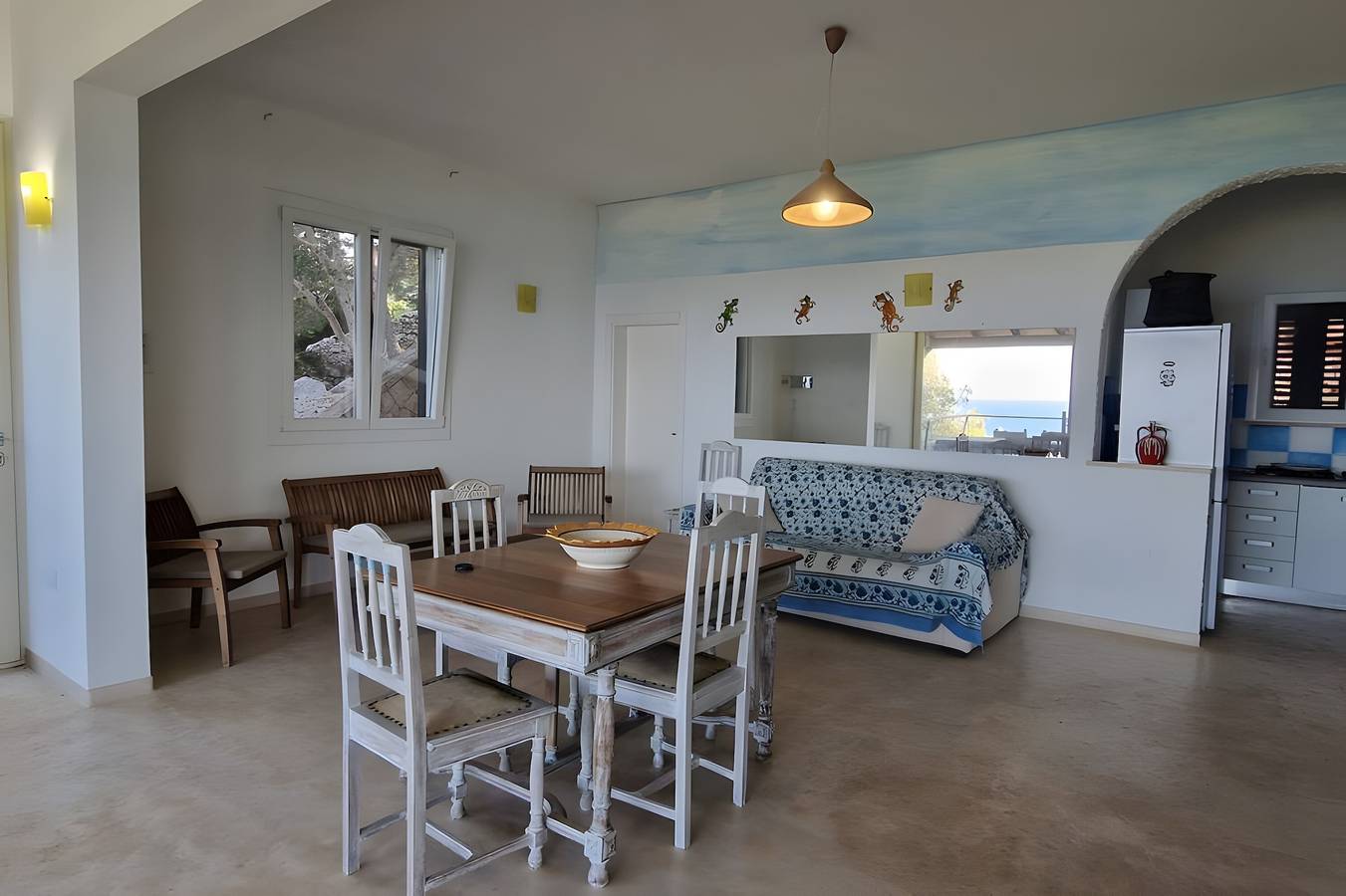 Incantevole villa con piscina a sfioro vista mare in Torre Pali, Salve