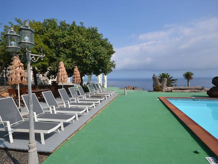 Casa rural para 10 personas, con Balcón y Terraza además de Jardín y Vistas al lago en Moya - 3