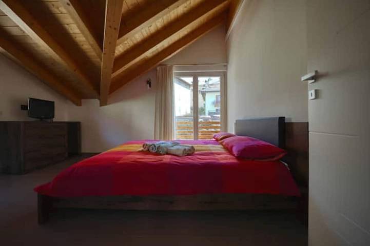 La Casa Rossa in Roncone, Sella Giudicarie