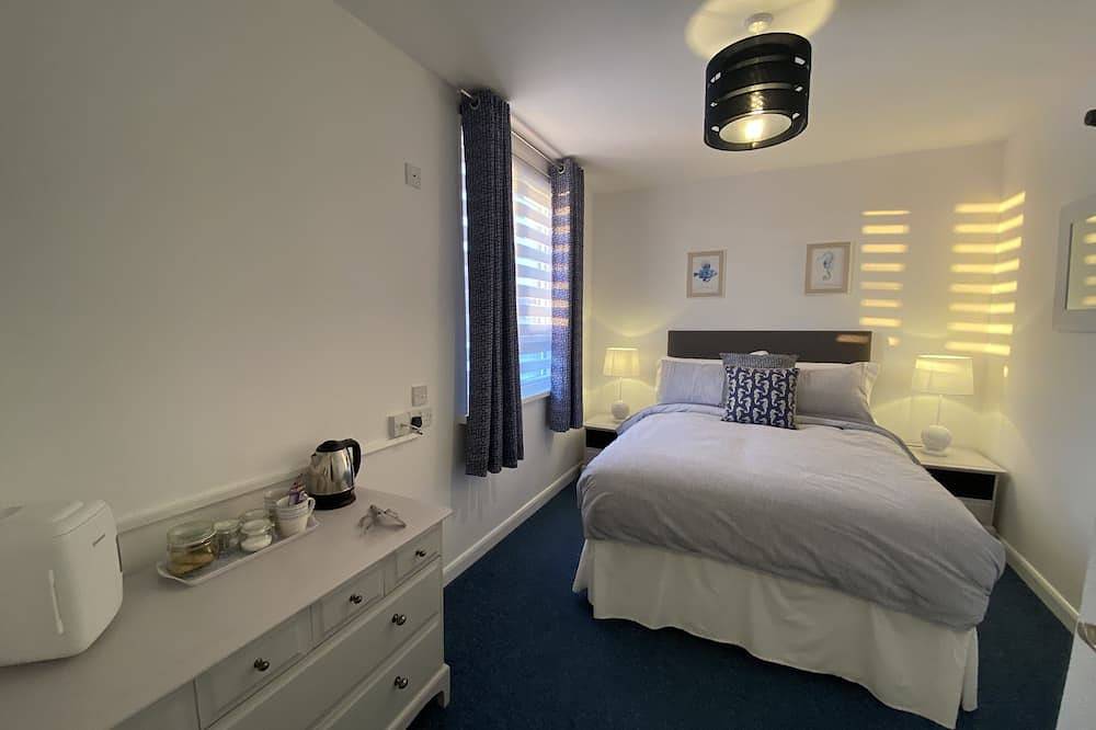 Room by the beach! in Torquay, Torbay