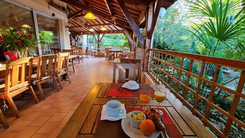 Hôtel pour 2 personnes, avec piscine et jardin à Aniane - 4