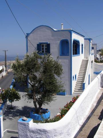 Maison d’hôte pour 2 personnes, avec jardin ainsi que vue et balcon à Thera