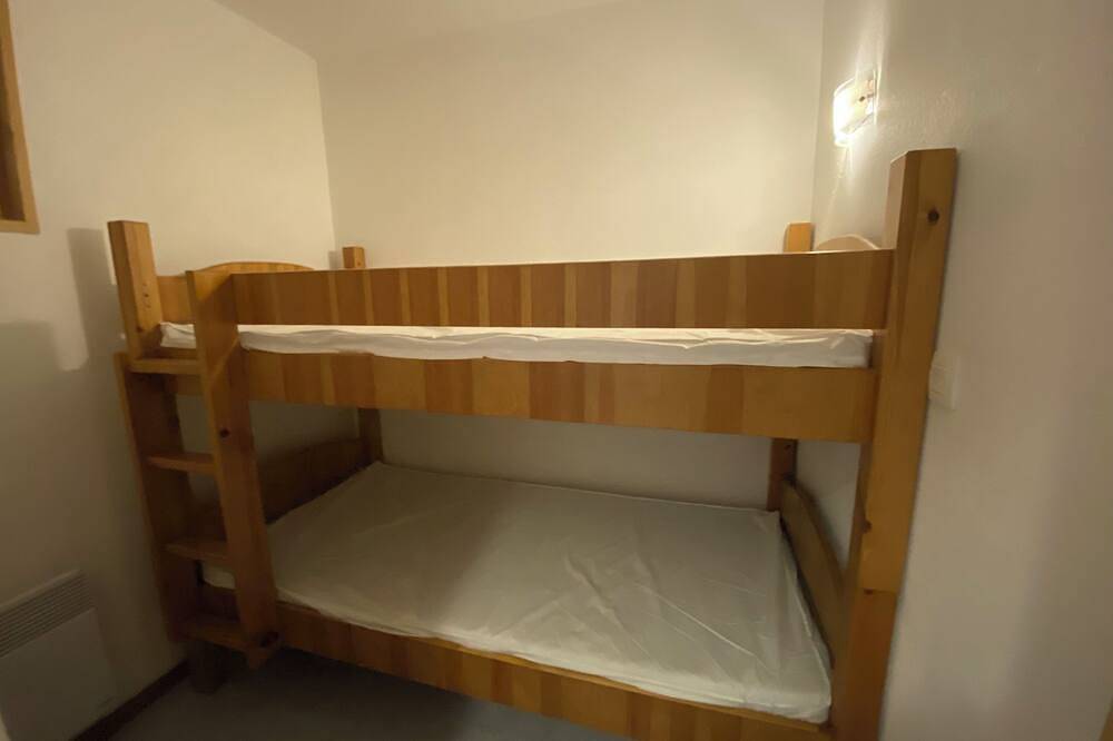 Entire apartment, Travelski home classic - La Fontaine du Roi - 2 pièces cabine 4/6 personnes in Saint-Jean-d'Arves, Saint-Jean-de-Maurienne region